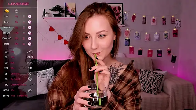 velvet_cherry_ webcam