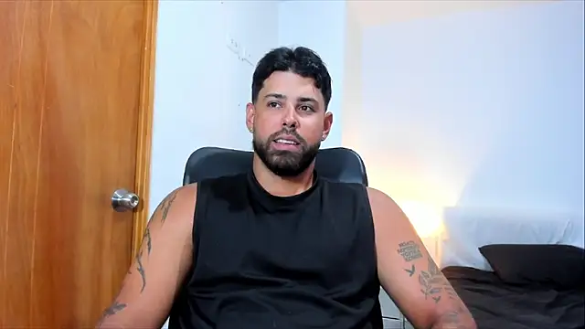 Justyn_Torres webcam