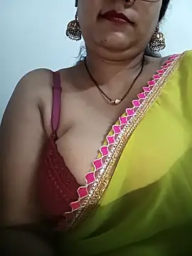 Webcam Model (Nyra-23)  is live.Free join now!