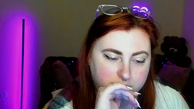 alicia_love00 - Alicia_love00's free webcam - UK Sex Cams