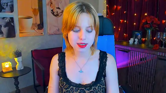 VivienneHebert webcam