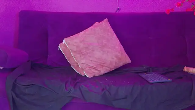 Daliana_Gounbolt webcam