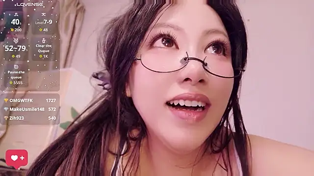 美女yigbg14在线直播