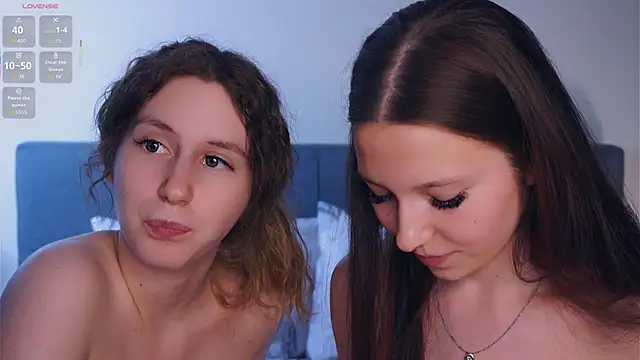 gabriellelynchard (G teen) - show underboobs