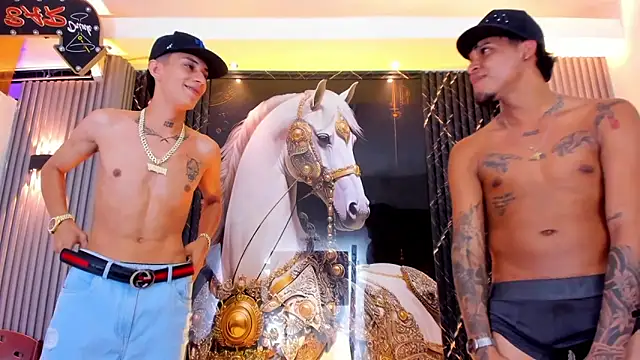 the_knights_of_the_night_ webcam