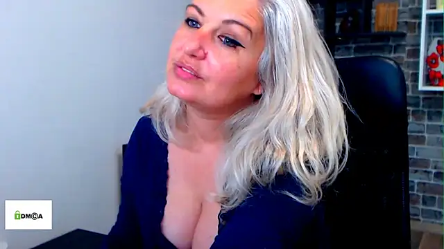 angel_devil_milf (F milf) - Happy birthday to ME!!!