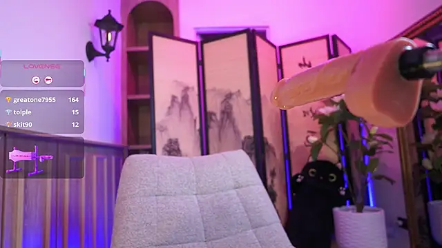 hot webcam CattleyaScaly