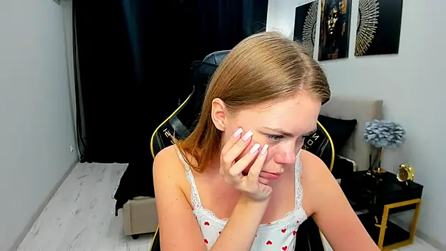 strawberrye - Strawberrye's free webcam - UK Sex Cams