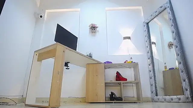 Kathleen_Rodriguez webcam