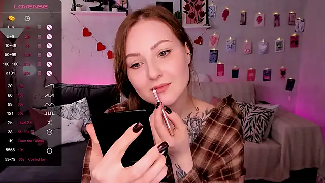 velvet_cherry_ webcam