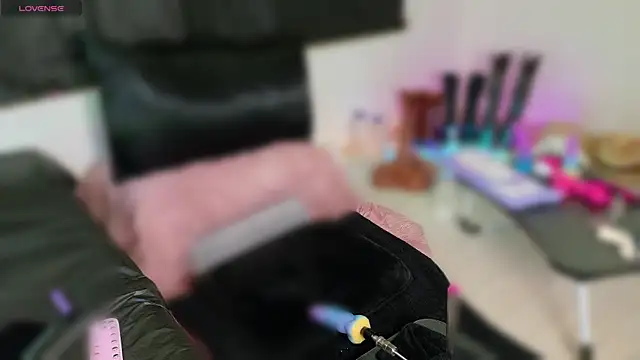 Dirty_Secrettt Stripchat cam model