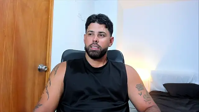 Justyn_Torres live sex cam