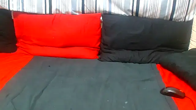 AfricanBigAssxx98 webcam