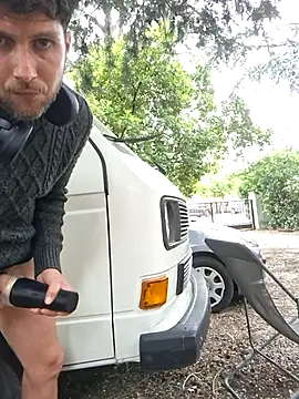 SexMachineMaks webcam