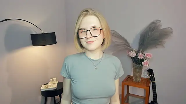 caylafahrni - CaylaFahrni's free webcam - UK Sex Cams