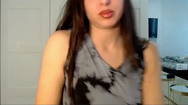 courtneyPerfect webcam