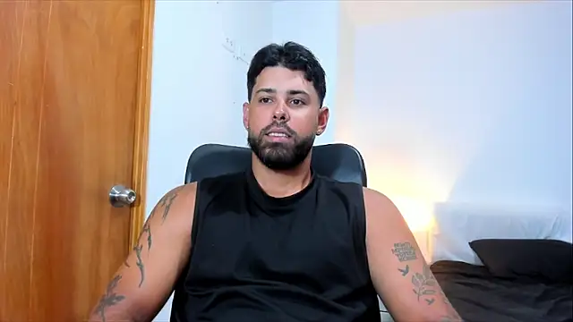 Justyn_Torres webcam