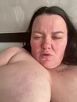 SunnyLeila2101 webcam