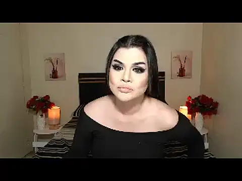 AttractiveMistress webcam