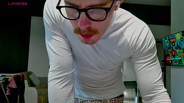 white_King9999 webcam