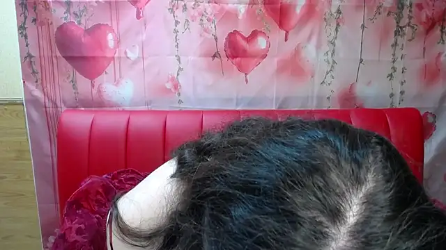 NeonilaLisova webcam