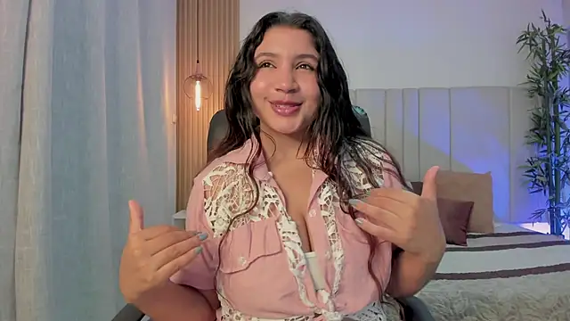 Victoria_Rosee webcam