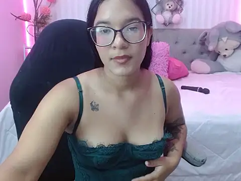 Naughty_sofi webcam