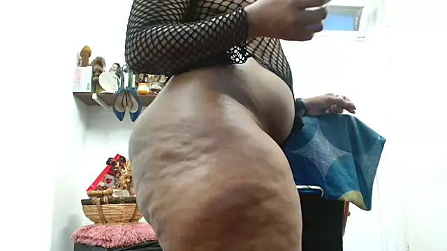 xTALLSEXYBUMx webcam