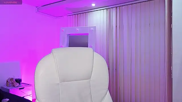 _sharlotte777 webcam