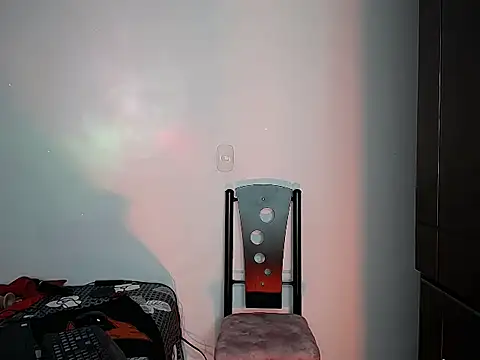 charlottekiss99 webcam