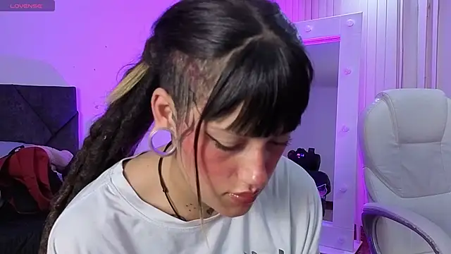 _sharlotte777 webcam