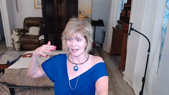 SindeeDix live sex cam