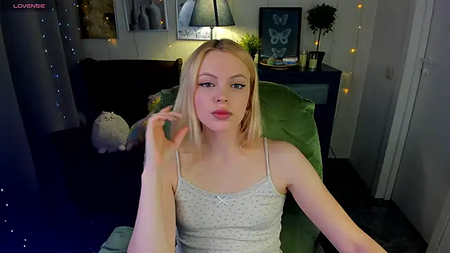 KatherineePierce webcam