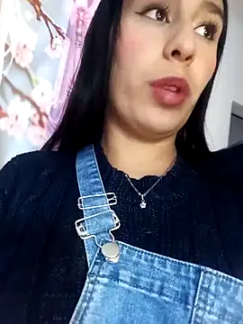 charlottte_wh webcam