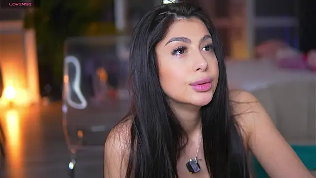 MissMeganMoon webcam