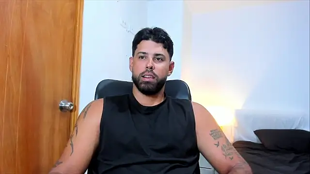 Justyn_Torres webcam