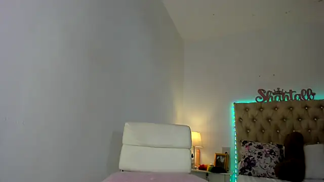 shantallhotxx webcam