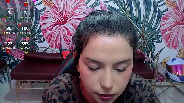 Small_naughty_ webcam