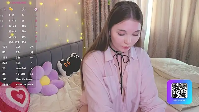 ConstanceHelms webcam