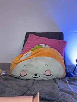 Willow_Wright webcam