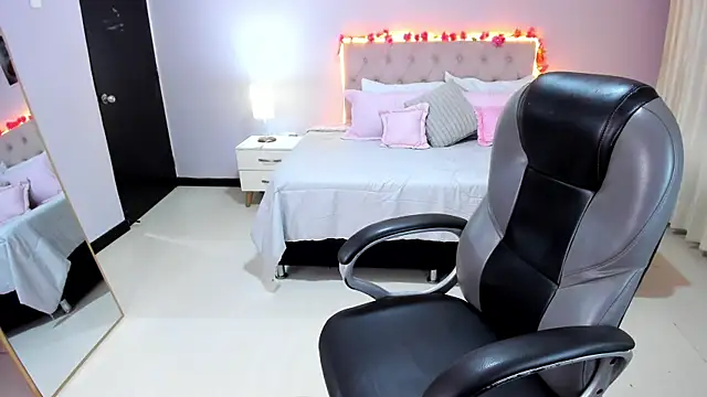 Miss_Cataleya__ webcam