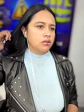 _Mia-Safety_Inspector webcam