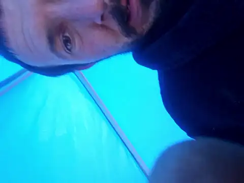 UncutHammer69 webcam