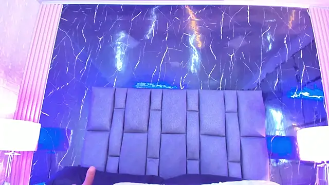 BustyGlow live sex cam