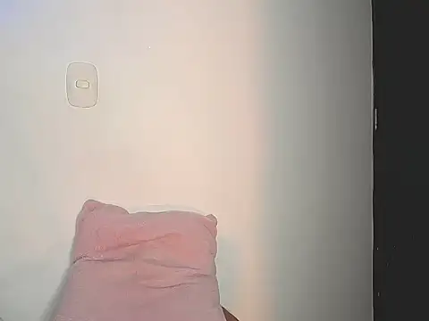 charlottekiss99 webcam