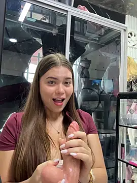 rapunzel069 (F young) - show titis + suck + oil+ Shake boobs 🍒