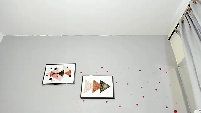 pauletew10 (F teen) - fingers play pussy