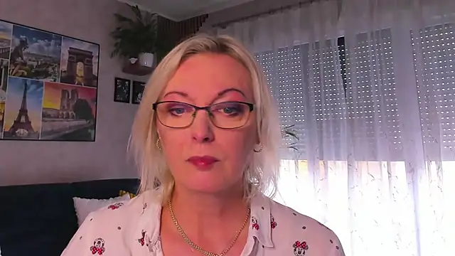 vanessa_chat (F mature) - ....