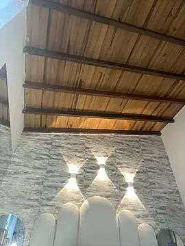 Webcam Model (Kristy1_)  is live.Free join now!