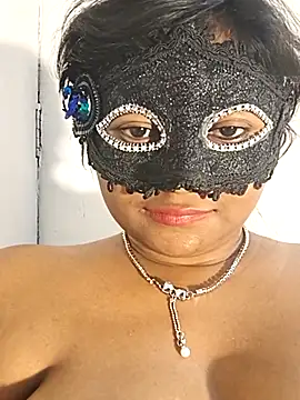 DIRTYSECRET_QUEEN_07 webcam